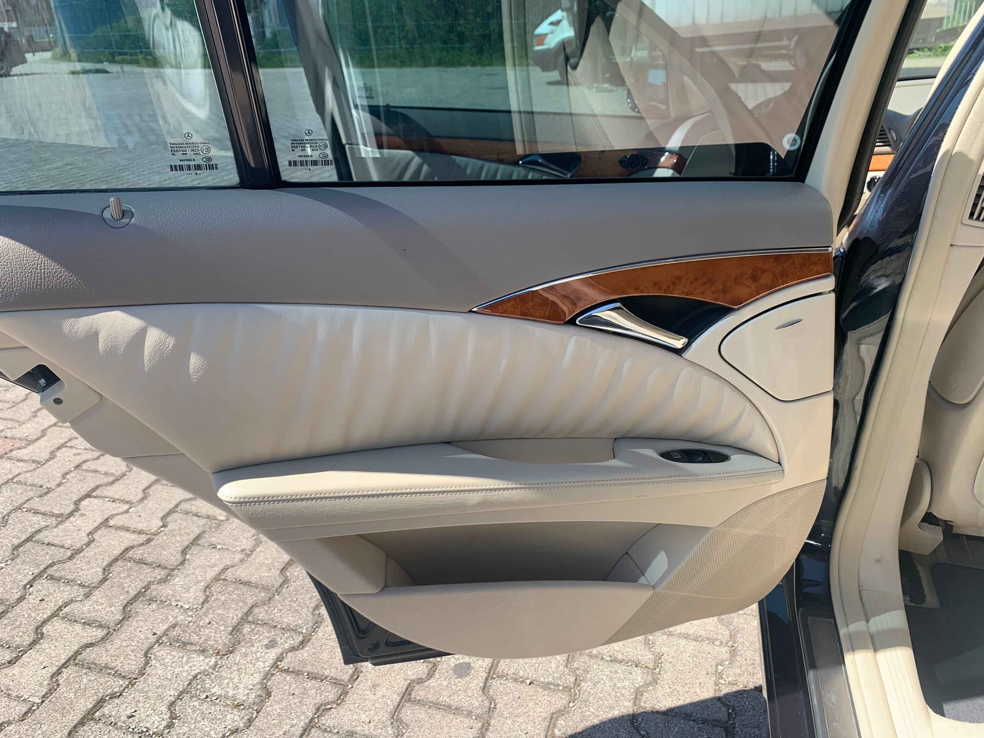 Mercedes-Benz E 280 - harnex