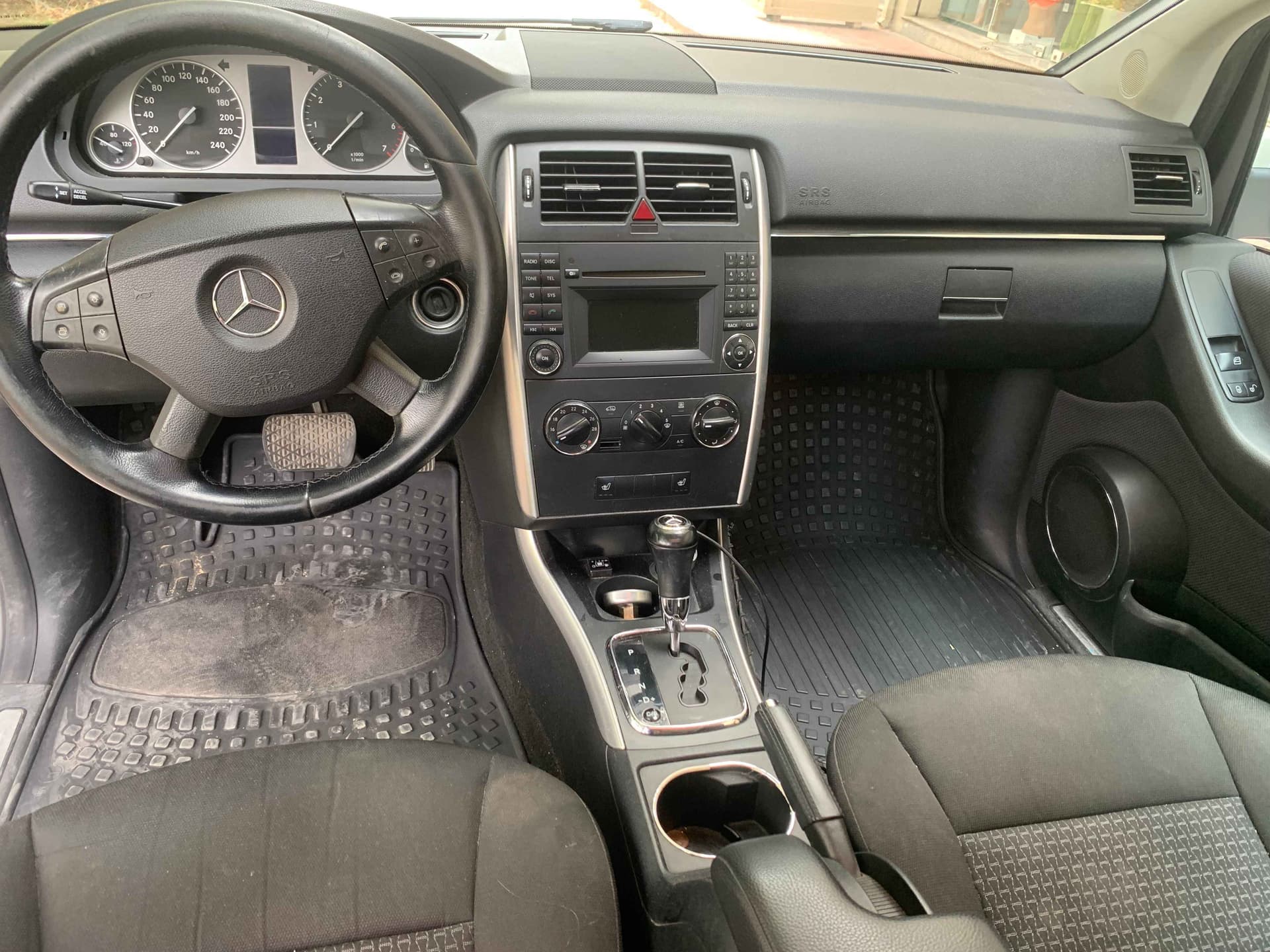 Mercedes-Benz B 200 - harnex
