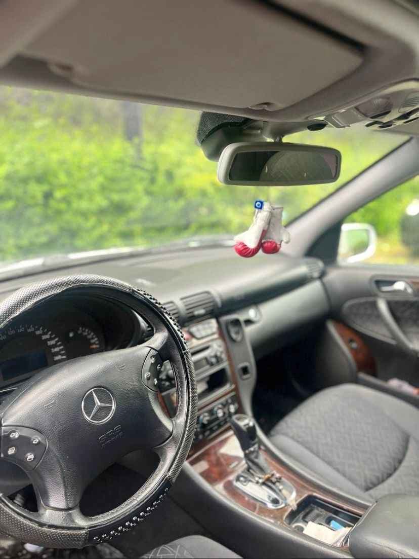 Mercedes-Benz C 270 - harnex