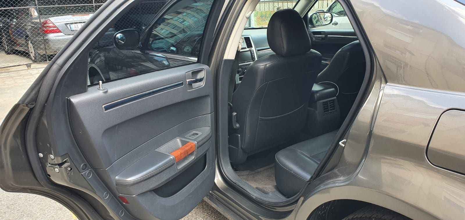 Chrysler 300C - harnex