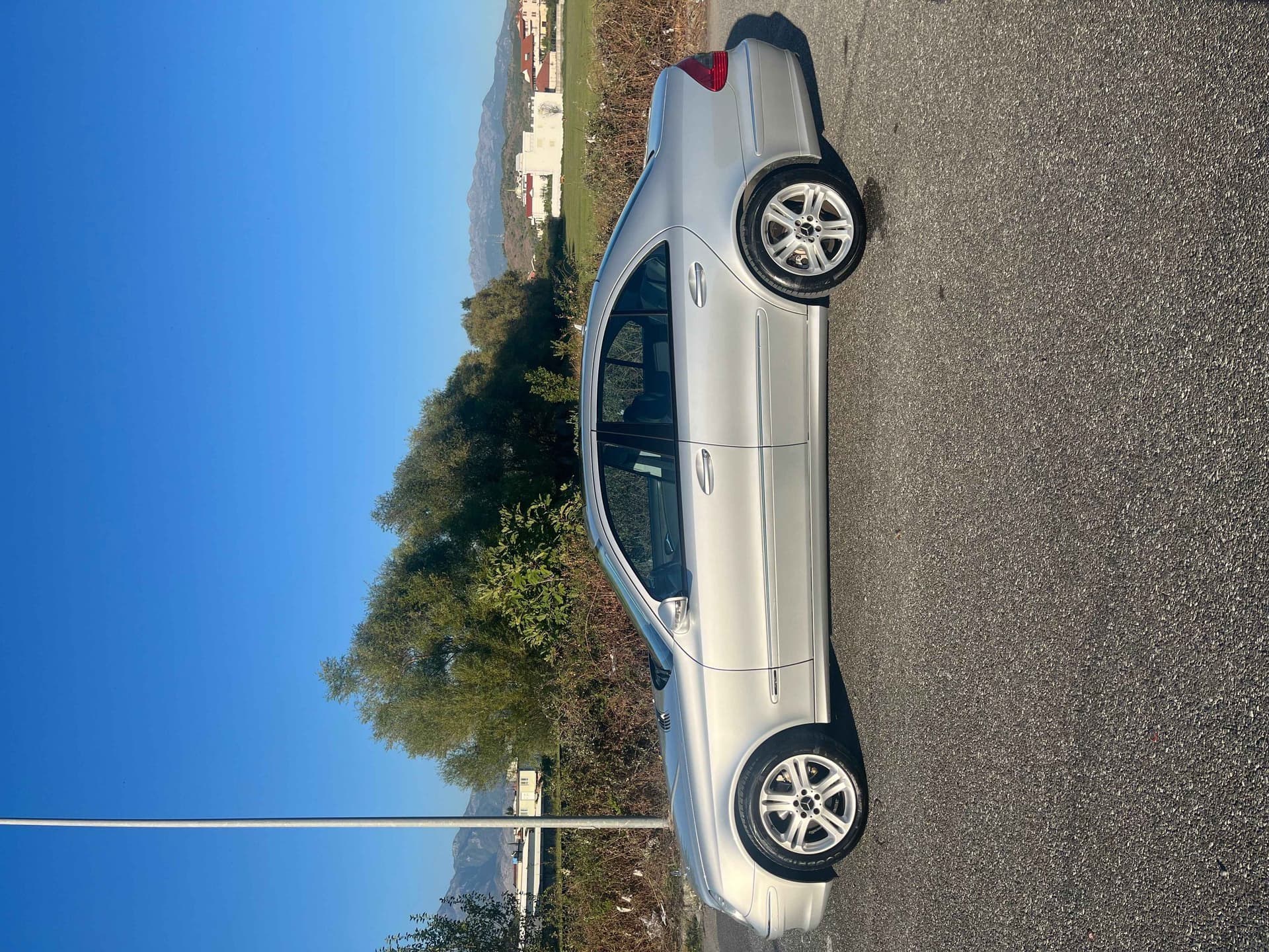 Mercedes-Benz E 200 - harnex