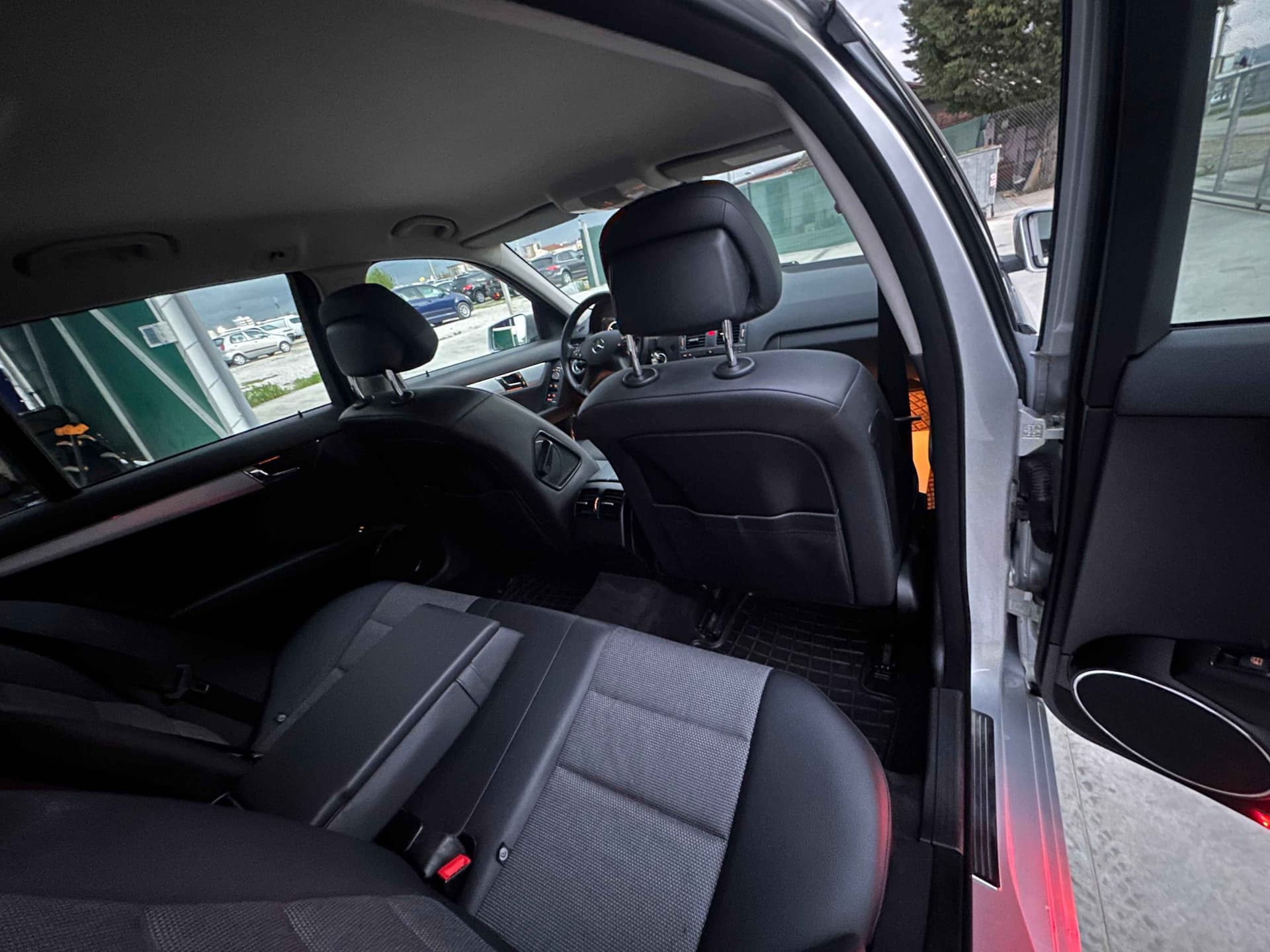 Mercedes-Benz C 220 - harnex