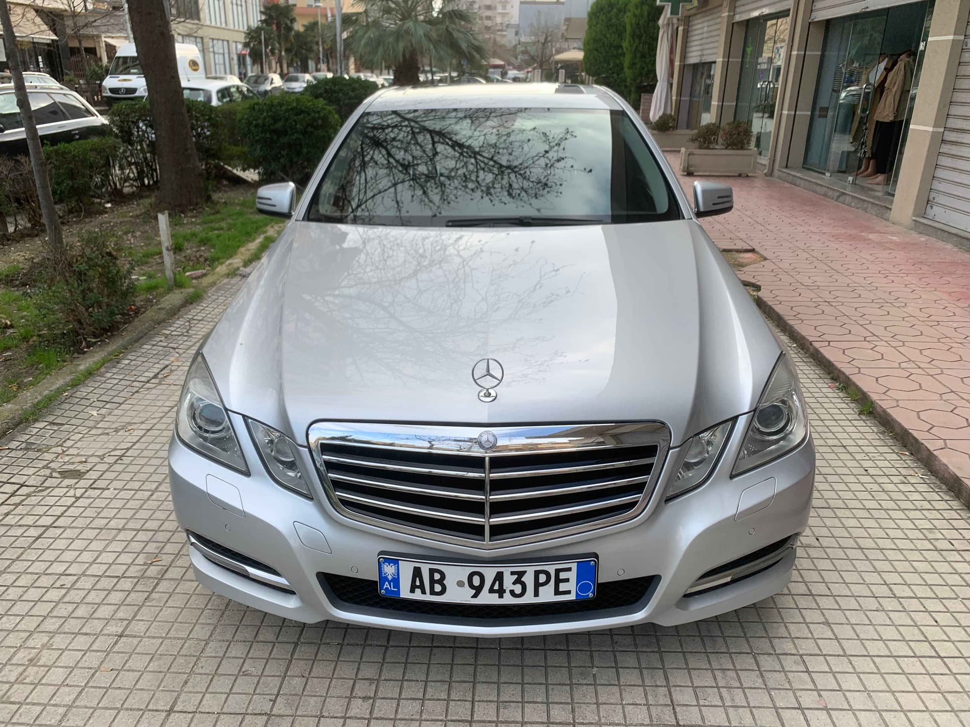 Mercedes-Benz E 220 - harnex
