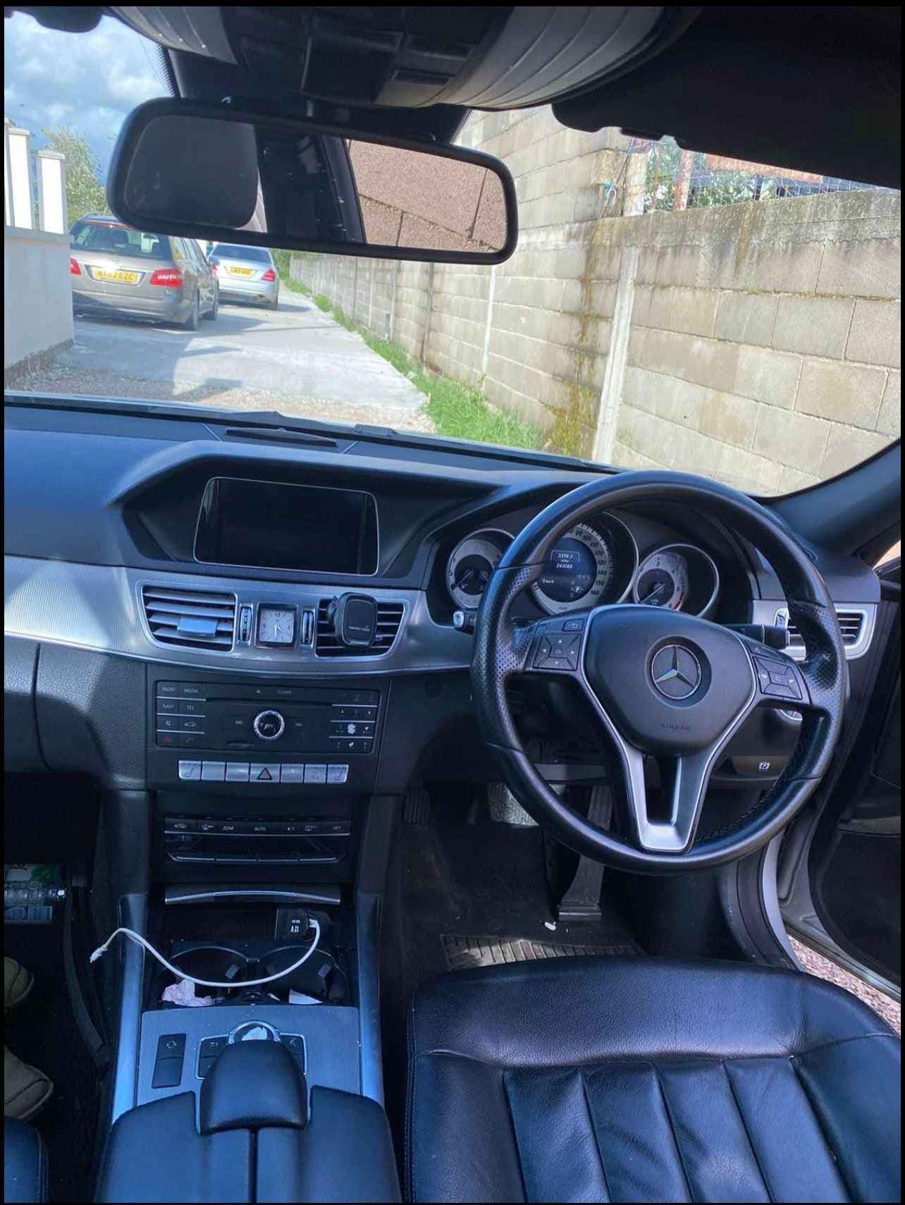 Mercedes-Benz E 220 - harnex