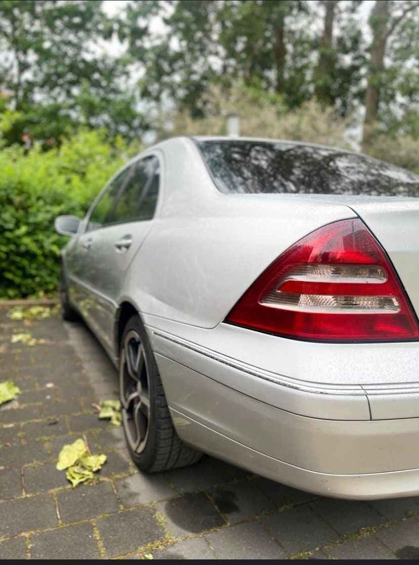 Mercedes-Benz C 270 - harnex