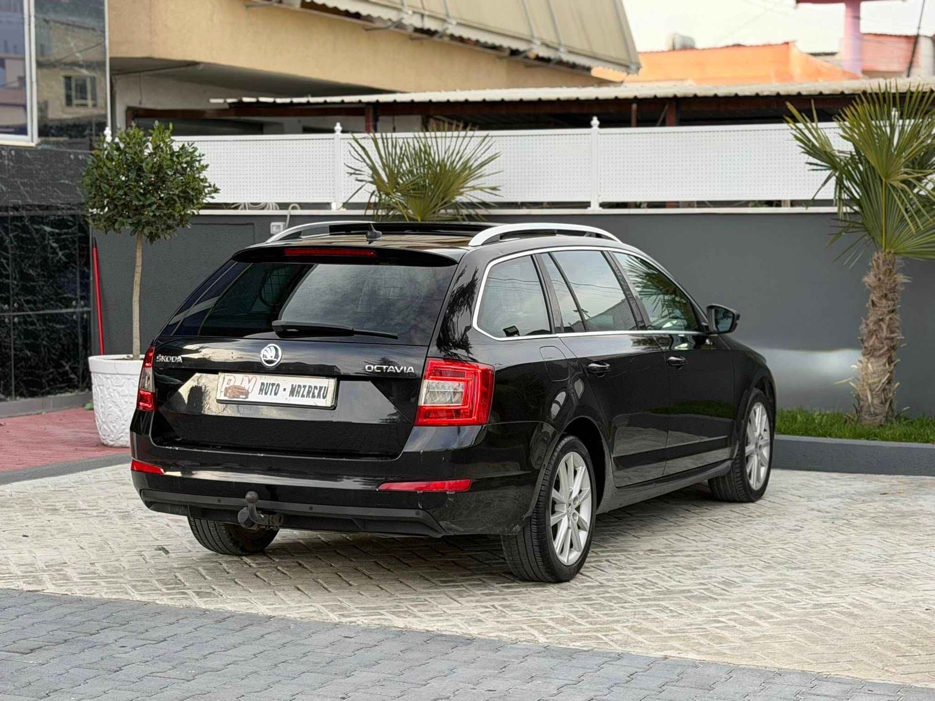 Skoda Octavia - harnex