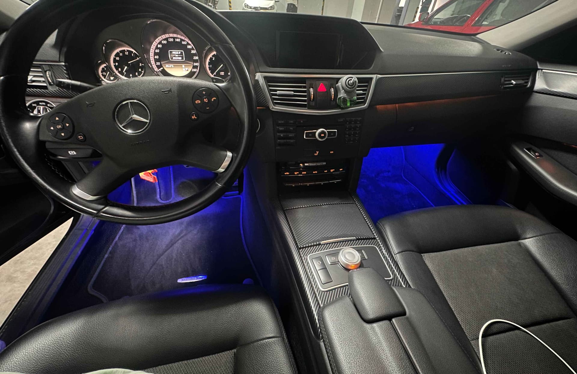 Mercedes-Benz E 220 - harnex