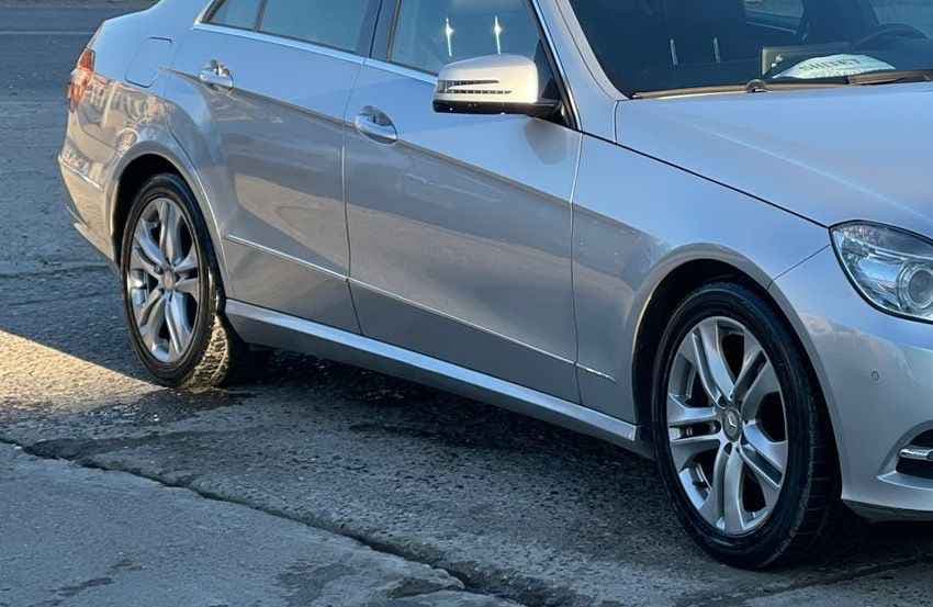 Mercedes-Benz E 220 - harnex
