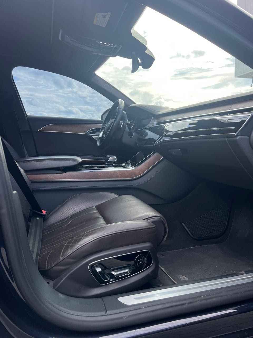 Audi A8 - Harnex