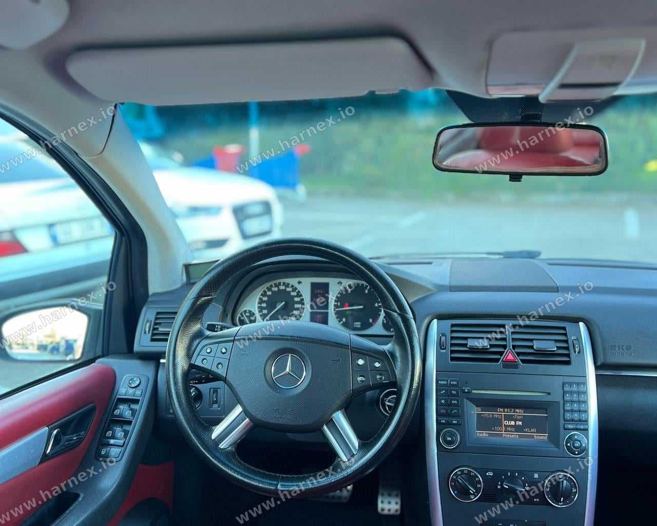 Mercedes-Benz B 200 - Harnex