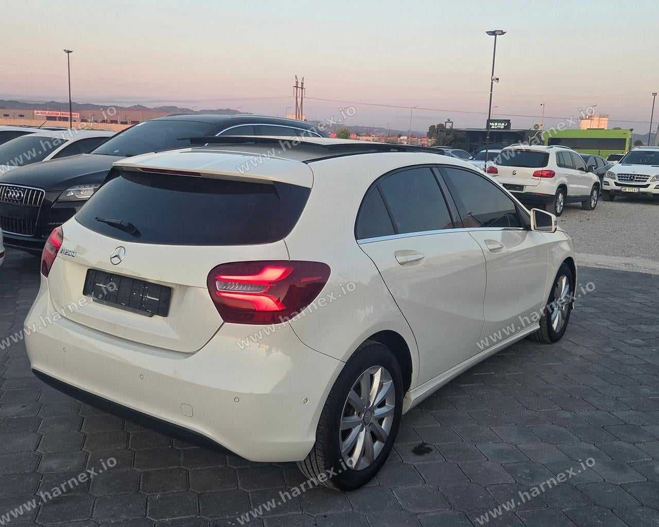Mercedes-Benz A 200 - Harnex