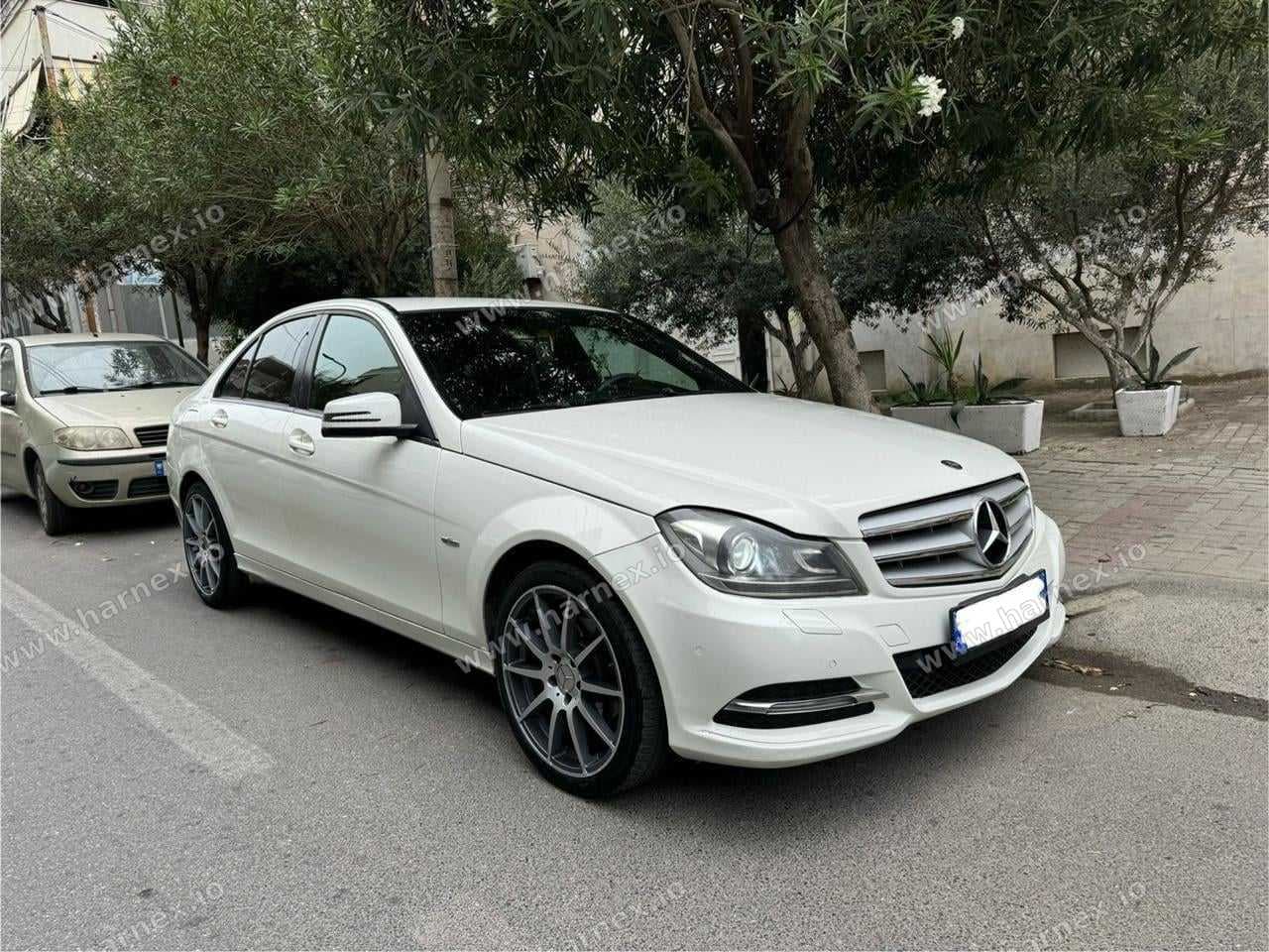 Mercedes-Benz C 200 - harnex